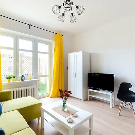 3 Maja Yellow Zielony Zolwik * Gdynia